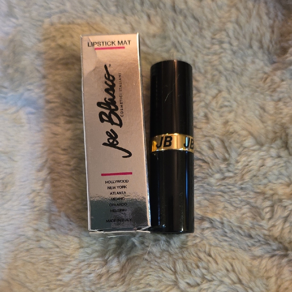 Lipstick Mat - Classic Black